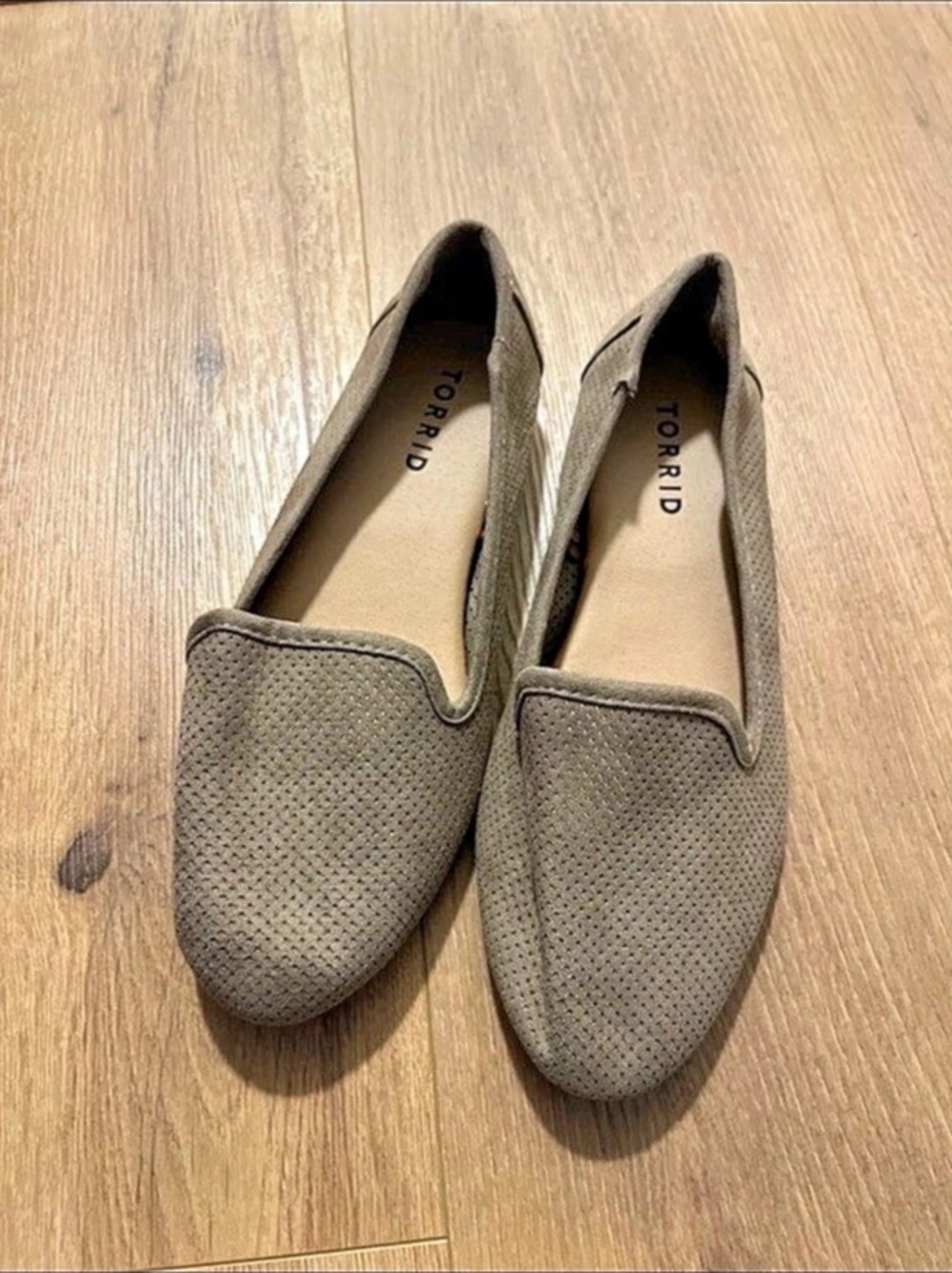 TORRID Perforated Loafer Brown Women’s Size 6W